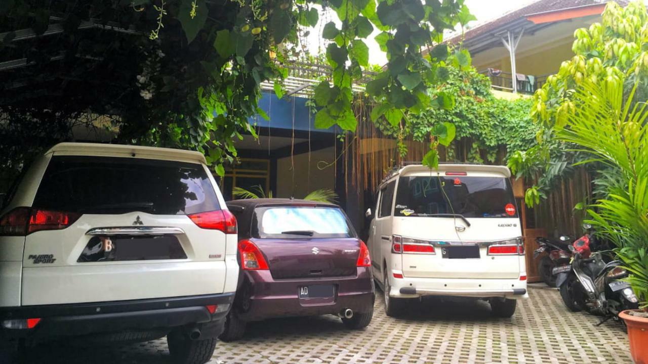 The Sleepingroom Hostel Yogyakarta Exterior photo